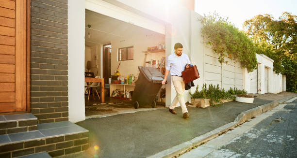 Best Electronics Removal Services  in Livingston, CA